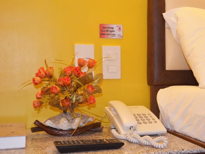 Express Inn Mactan Мактан Екстериор снимка